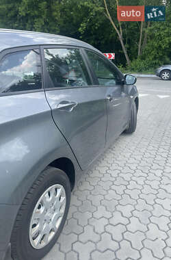 Універсал Hyundai i30 2013 в 