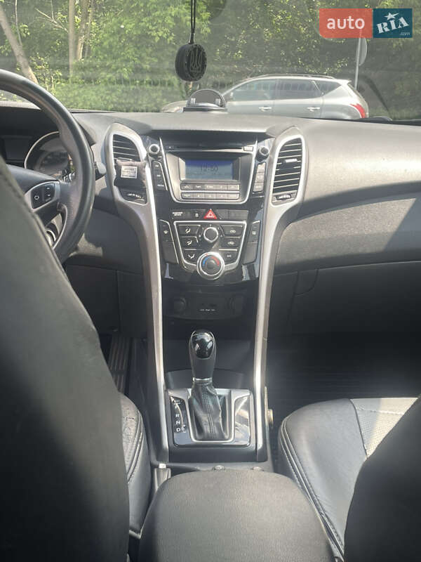 Универсал Hyundai i30 2013 в Василькове