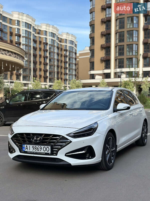 Хетчбек Hyundai i30 2022 в Софіївській Борщагівці