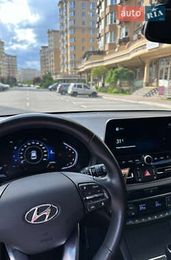 Хетчбек Hyundai i30 2022 в 