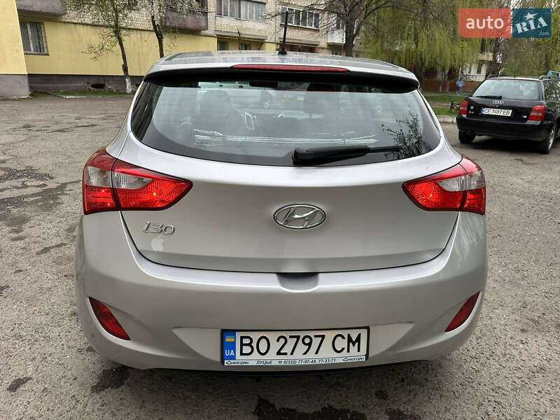 Хэтчбек Hyundai i30 2016 в Черновцах
