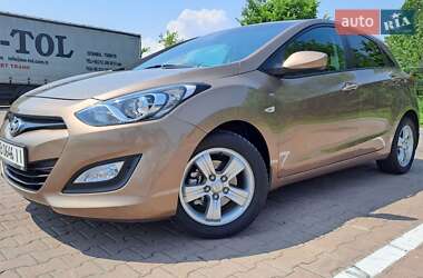 Хэтчбек Hyundai i30 2012 в Виннице