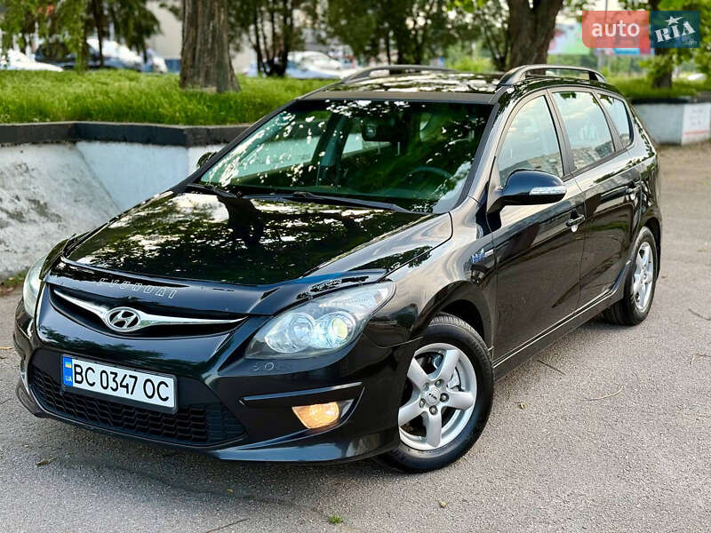 Хэтчбек Hyundai i30 2010 в Кропивницком