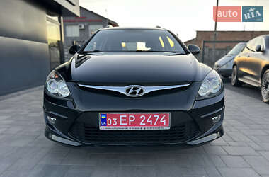 Универсал Hyundai i30 2010 в 