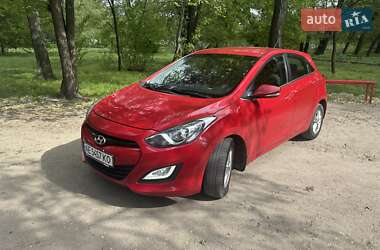 Хэтчбек Hyundai i30 2012 в 