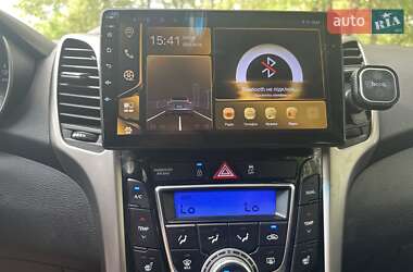 Хэтчбек Hyundai i30 2012 в 