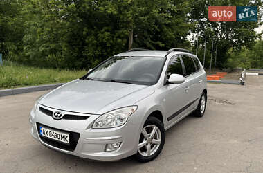 Універсал Hyundai i30 2008 в Харкові