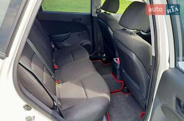 Хетчбек Hyundai i30 2012 в 