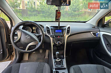 Хэтчбек Hyundai i30 2014 в 
