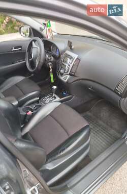 Универсал Hyundai i30 2009 в 