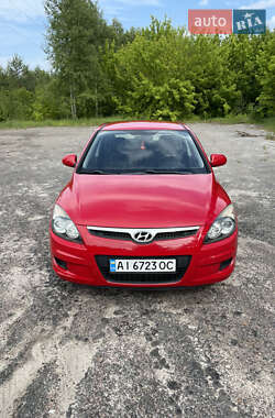 Хэтчбек Hyundai i30 2009 в Макарове