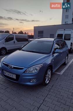 Универсал Hyundai i30 2011 в Луцке