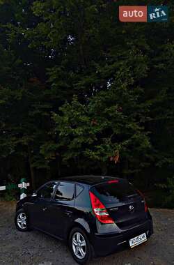 Хетчбек Hyundai i30 2010 в Мукачевому