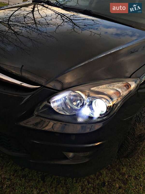 Хетчбек Hyundai i30 2010 в Мукачевому