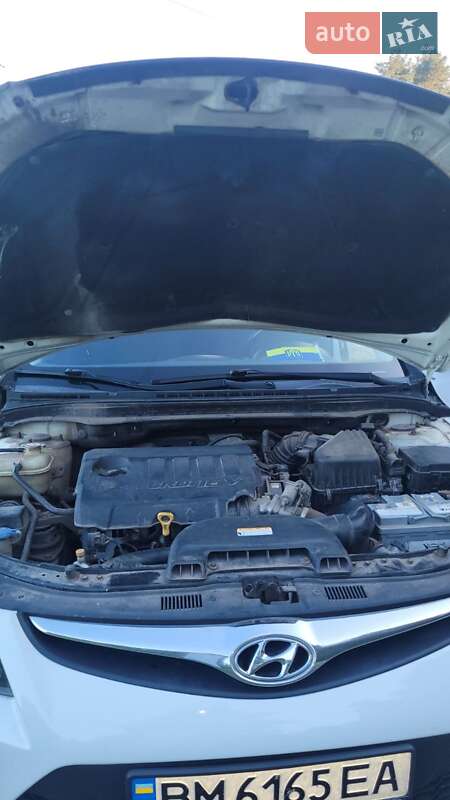 Універсал Hyundai i30 2011 в Охтирці