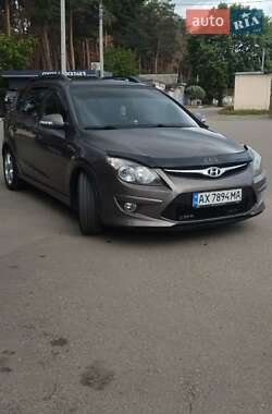 Универсал Hyundai i30 2012 в Песочине