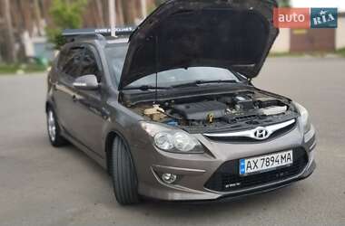 Универсал Hyundai i30 2012 в 