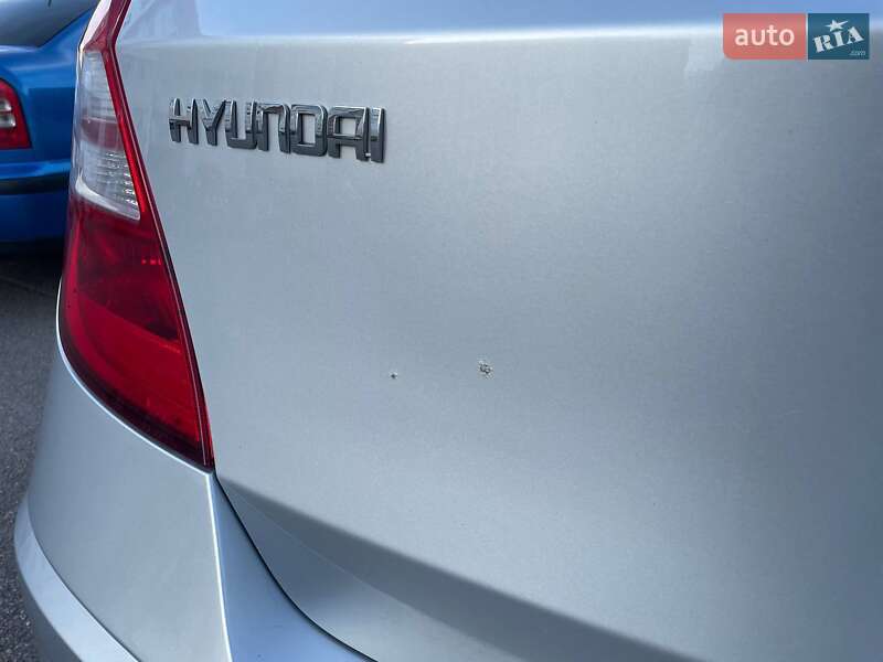 Хэтчбек Hyundai i30 2011 в Харькове