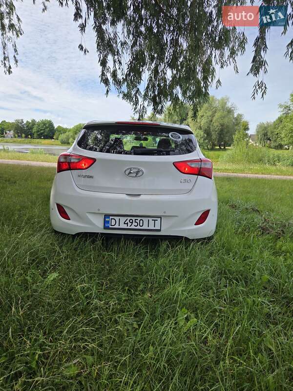 Хэтчбек Hyundai i30 2014 в Киеве