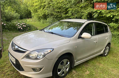 Универсал Hyundai i30 2010 в 