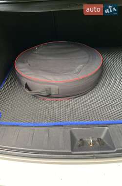 Универсал Hyundai i30 2010 в 