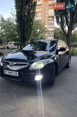 Хэтчбек Hyundai i30 2008 в 