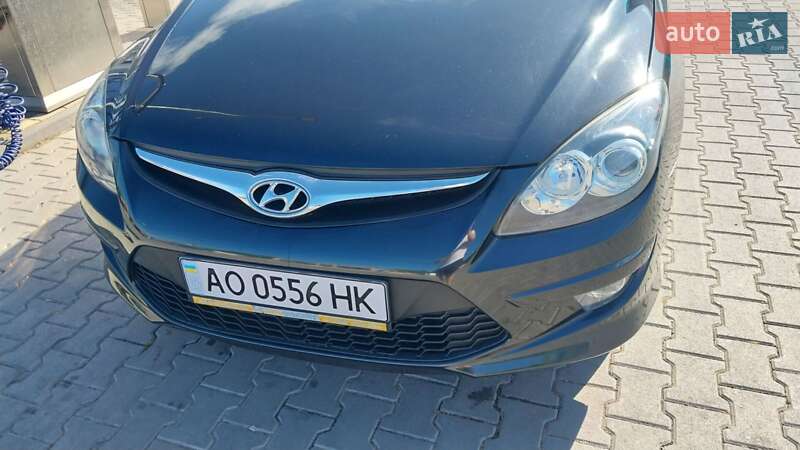 Хетчбек Hyundai i30 2010 в Мукачевому