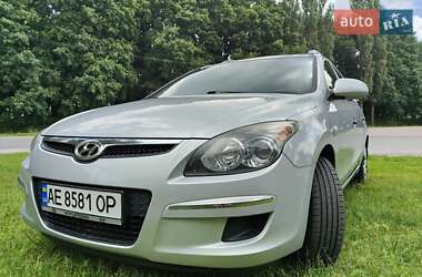 Универсал Hyundai i30 2009 в 