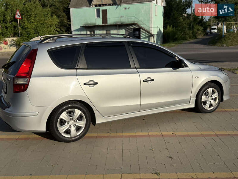 Універсал Hyundai i30 2011 в Калинівці