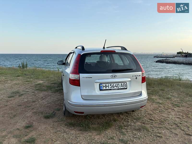 Універсал Hyundai i30 2009 в Одесі