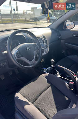 Универсал Hyundai i30 2011 в 