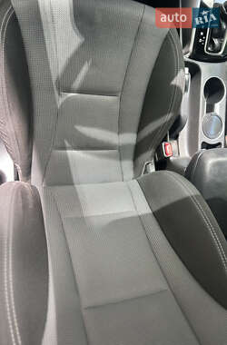Хэтчбек Hyundai i30 2012 в 