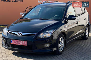 Универсал Hyundai i30 2011 в Ровно