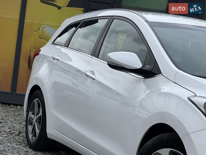 Универсал Hyundai i30 2016 в Стрые