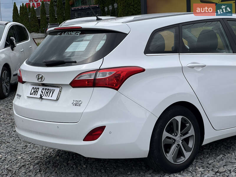 Универсал Hyundai i30 2016 в Стрые