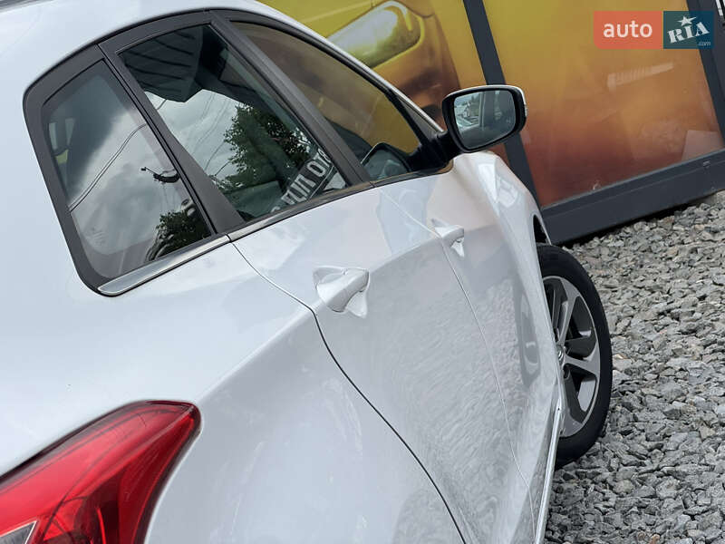 Универсал Hyundai i30 2016 в Стрые