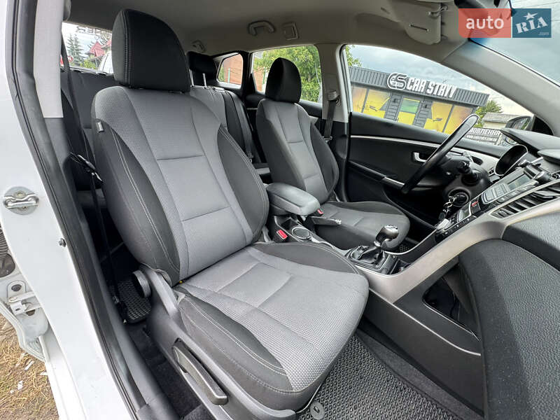 Универсал Hyundai i30 2016 в Стрые