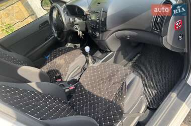 Хэтчбек Hyundai i30 2008 в 