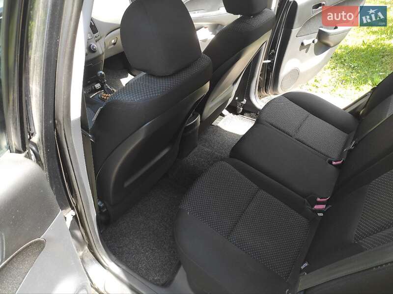 Хэтчбек Hyundai i30 2009 в Виннице