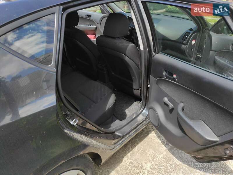 Хэтчбек Hyundai i30 2009 в Виннице