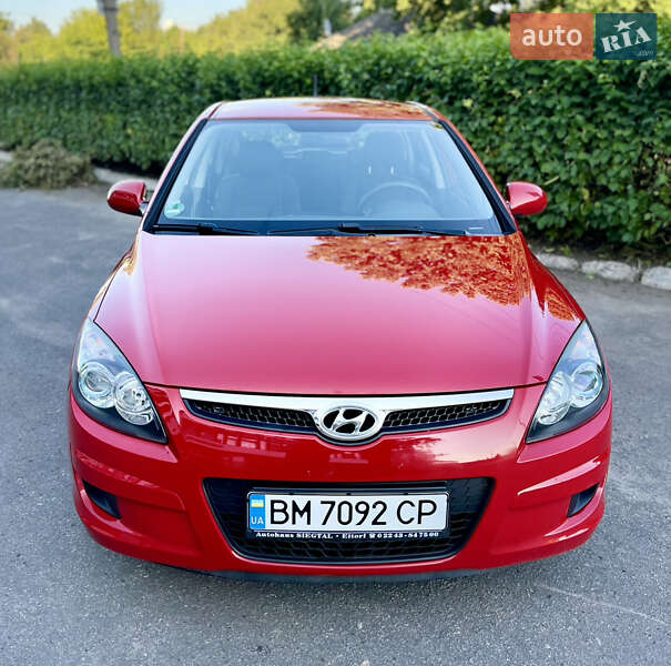 Хэтчбек Hyundai i30 2008 в 