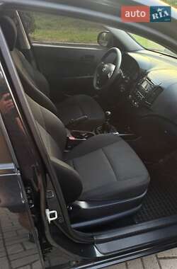 Хэтчбек Hyundai i30 2009 в 