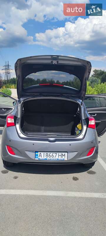 Хэтчбек Hyundai i30 2012 в Ирпене