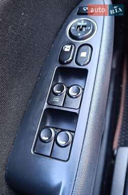 Хетчбек Hyundai i30 2011 в 
