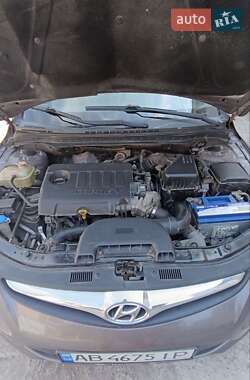 Хетчбек Hyundai i30 2011 в 