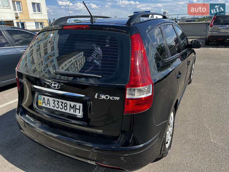 Универсал Hyundai i30 2012 в Киеве
