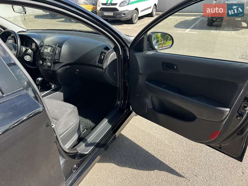 Универсал Hyundai i30 2012 в Киеве