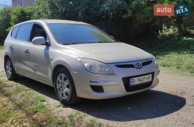 Универсал Hyundai i30 2008 в Зенькове