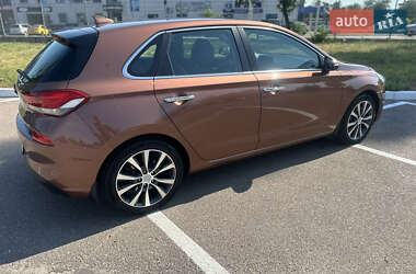 Хэтчбек Hyundai i30 2017 в 