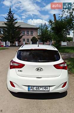 Хетчбек Hyundai i30 2012 в 